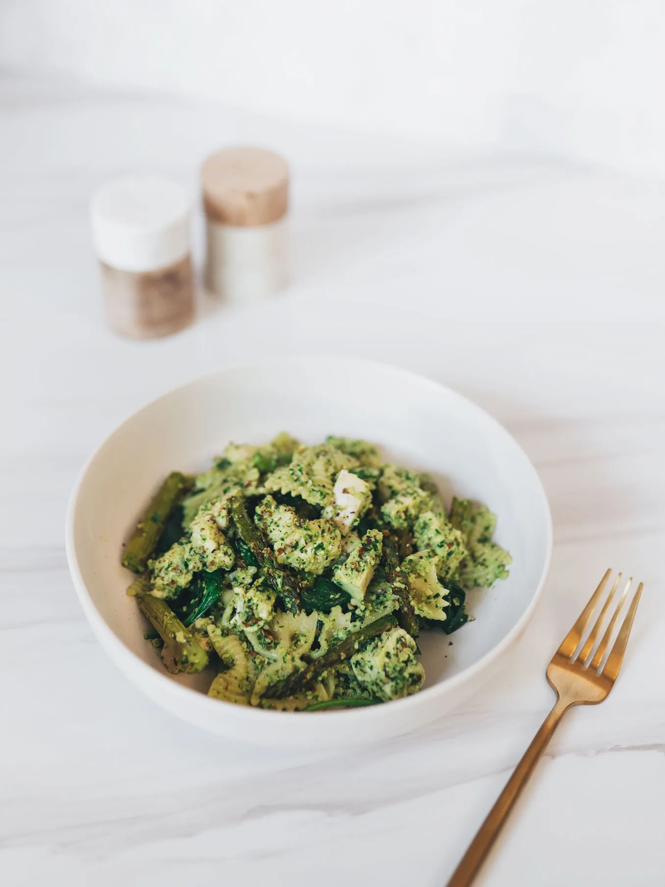 Chicken Pesto Pasta with Asparagus