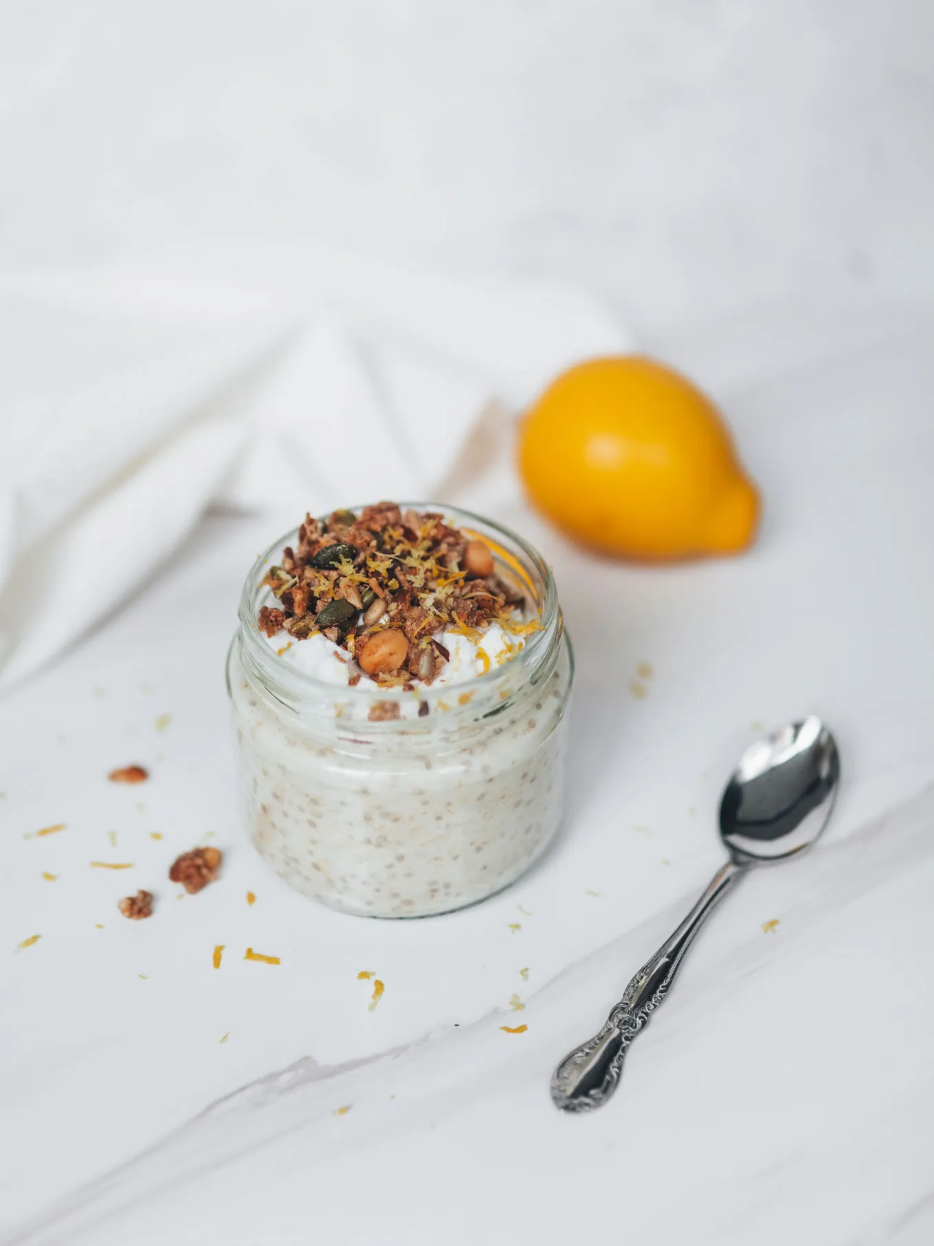 Lemon Cheesecake Overnight Oats