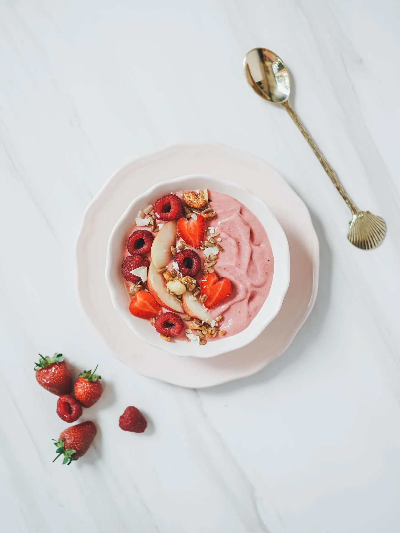 Pink Smoothie Bowl