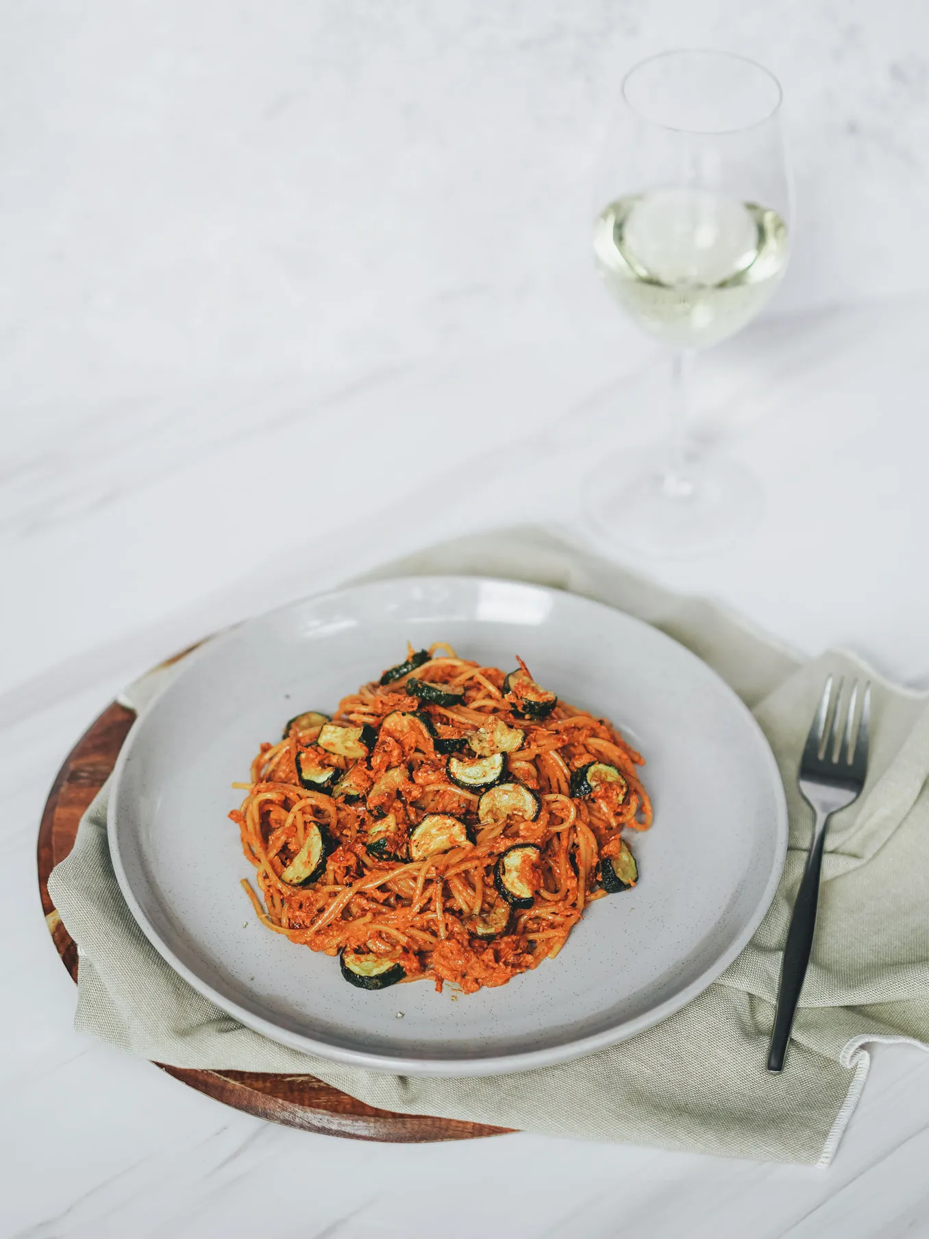 Roasted Red Pepper Pesto Pasta