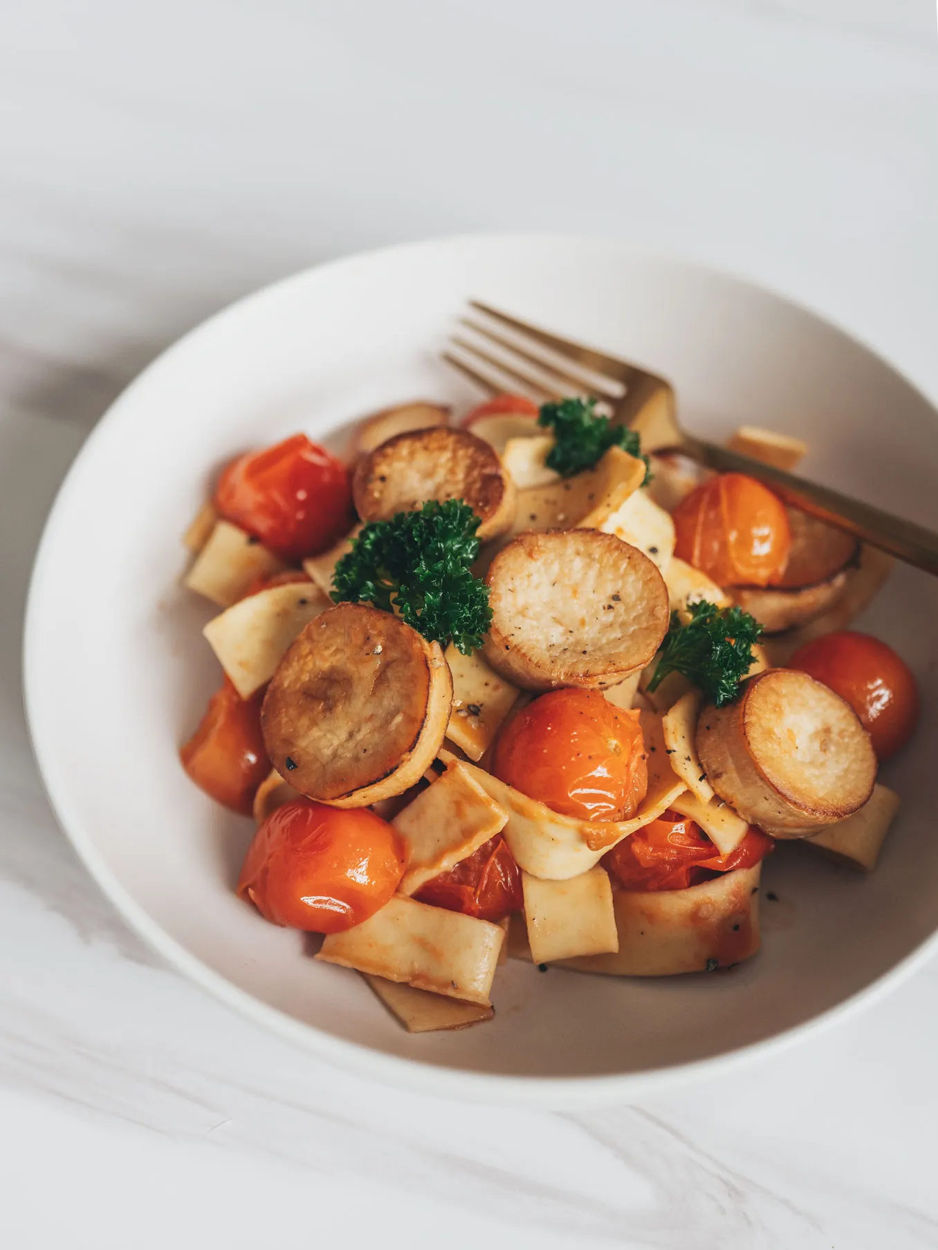 Vegan "Scallop" and Cherry Tomato Pasta